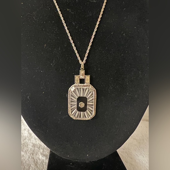 Vintage Camphor Glass Onyx Necklace - Picture 2 of 15